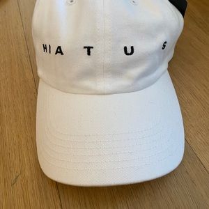 HIATUS CAP